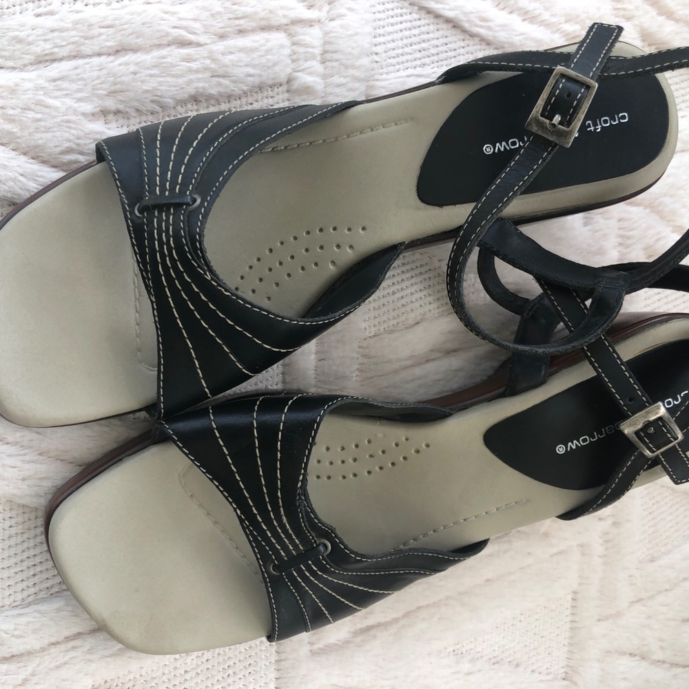 Croft and Barrow woman’s shoes size 8 1/2.Black.